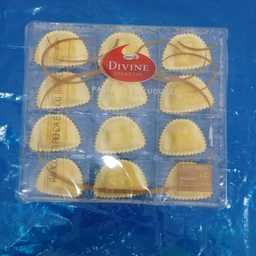 Ravioloni Pecorino di Pienza e Pinoli